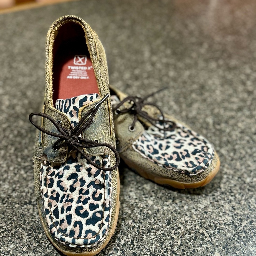 Twisted X Leopard Print Driving Moc